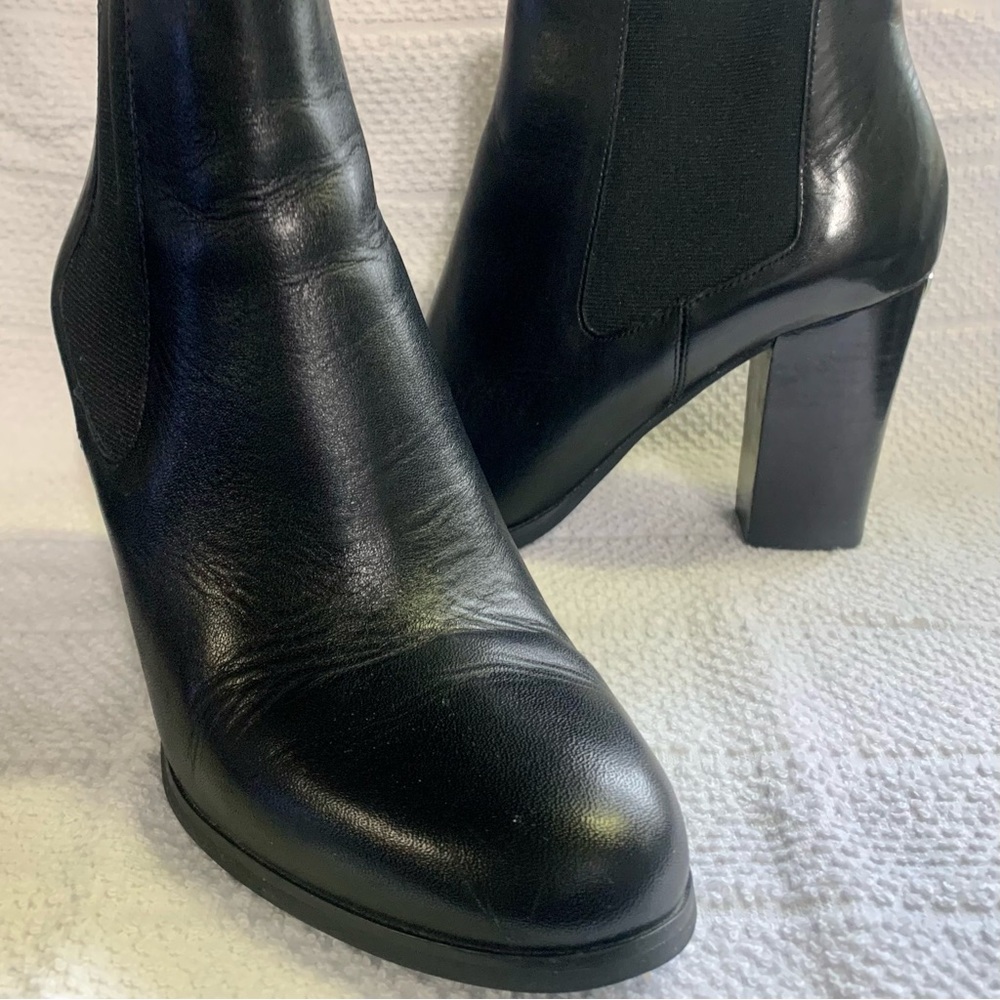 Michael Kors size 8 medium